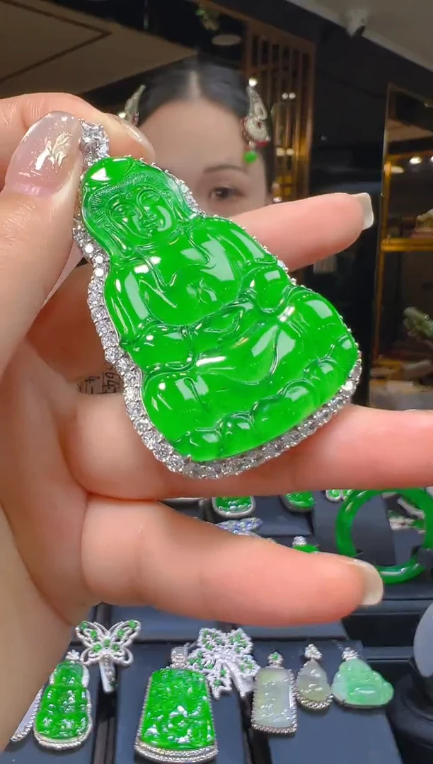 吊坠(赠链)银S925镶嵌翡翠045（多样性发其一）