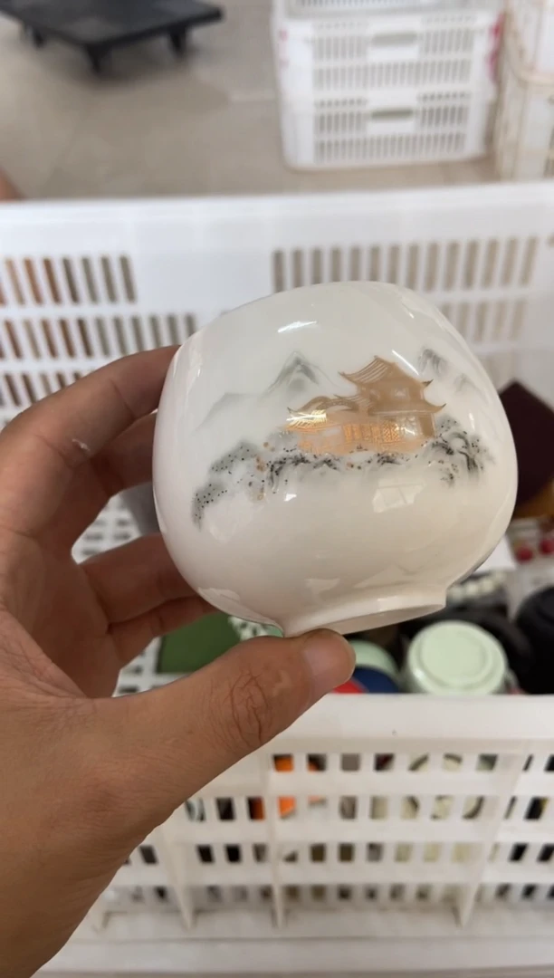 杯无运费险有瑕疵的有点脏介意勿拍