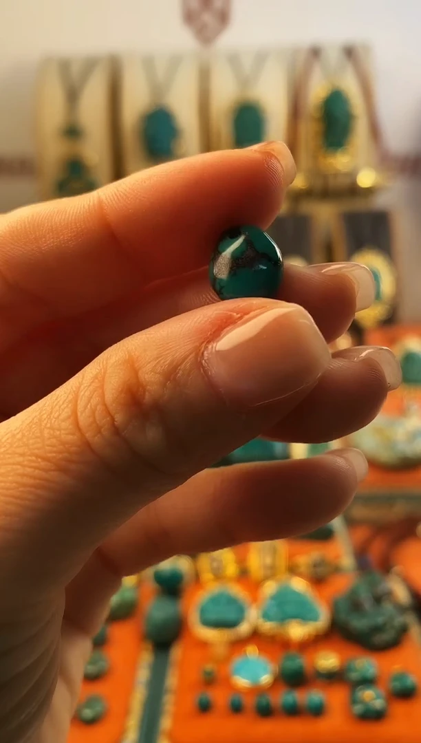 未镶嵌绿松石。网花 单颗