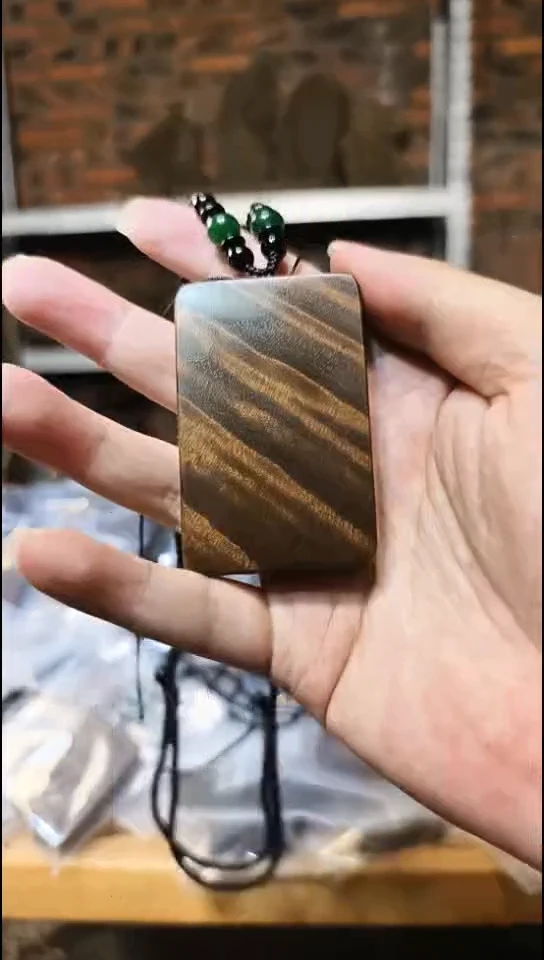 金丝楠无事牌手把件