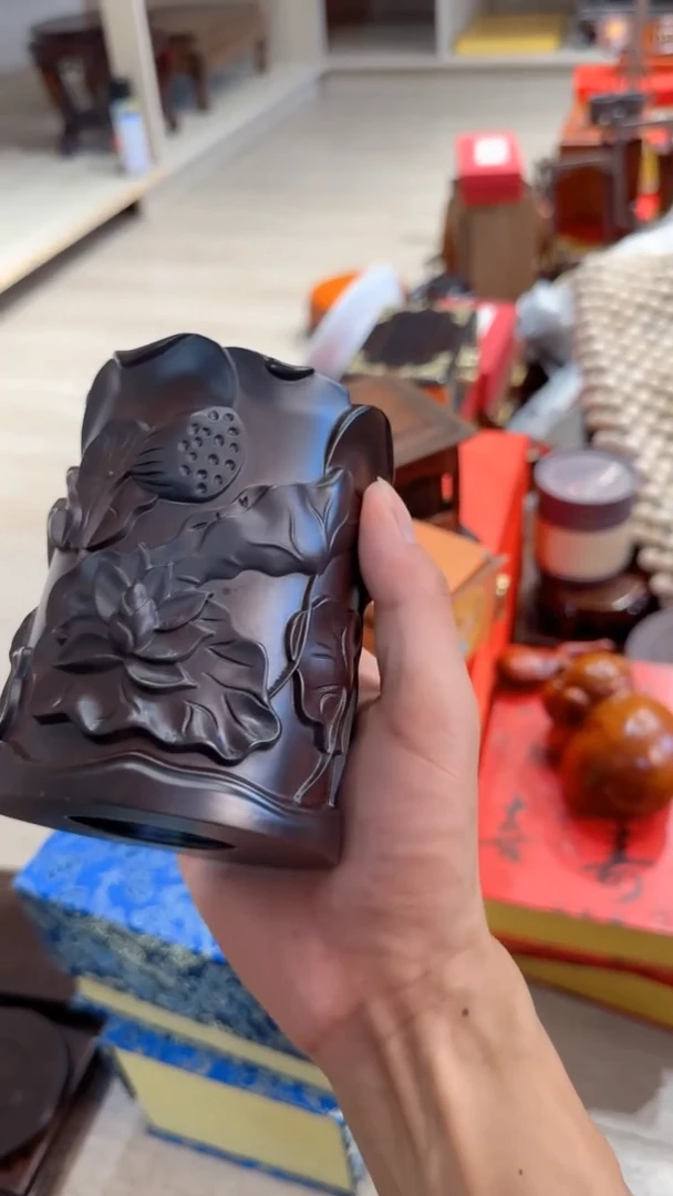 木光头红木工艺品-小荷花笔筒直径9cm*高13