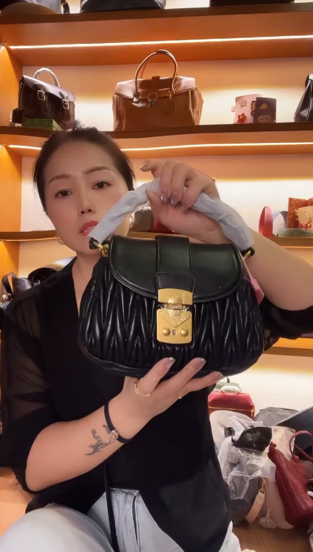 黄牛剖层皮革  高端订制时尚百搭女士手提斜跨包