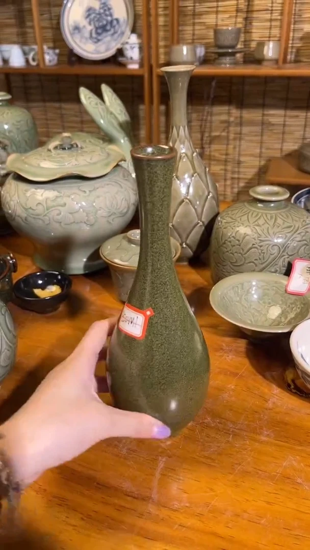 瓶茶叶末釉净瓶摆件
