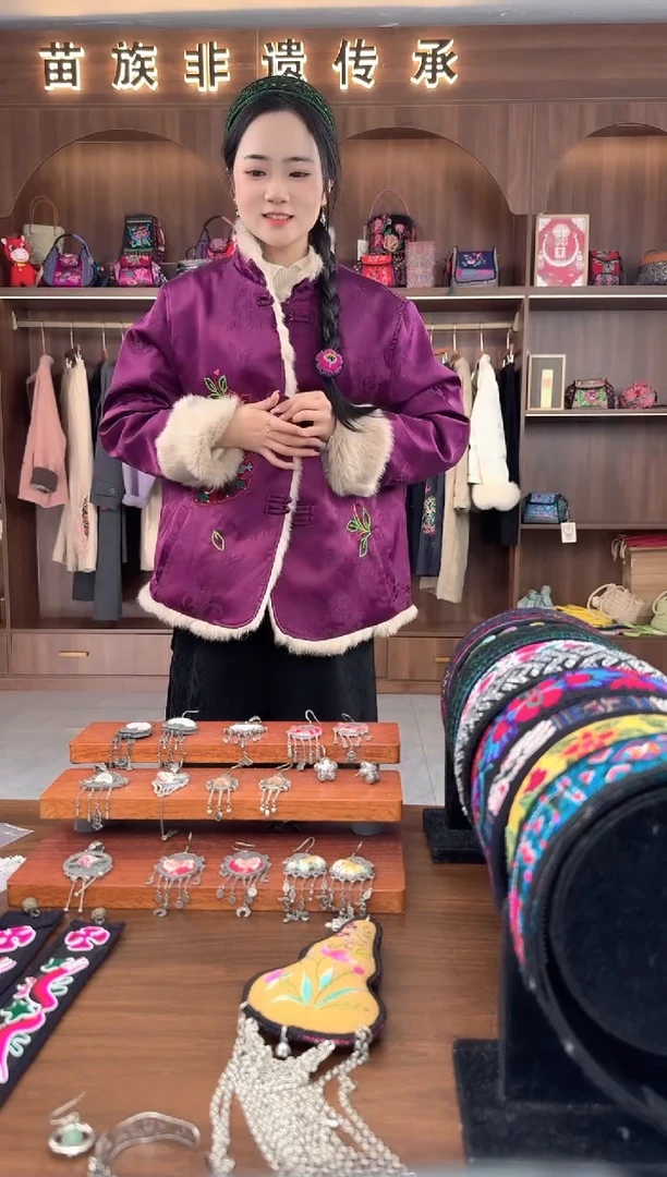 刺绣扶光苗绣传承L65