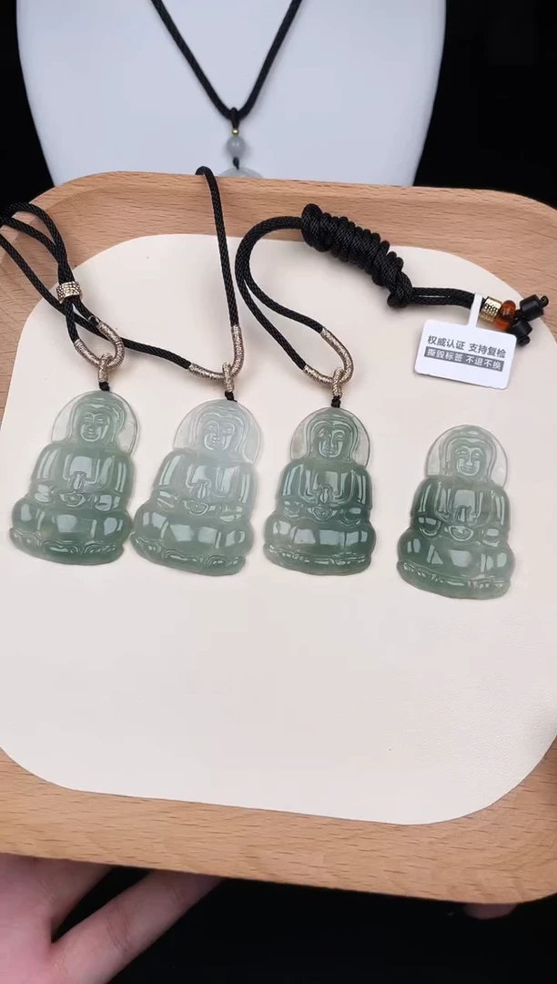 颈饰未镶嵌翡翠Y5A077冰带色小观音+送同款绳子（多样性发其一）