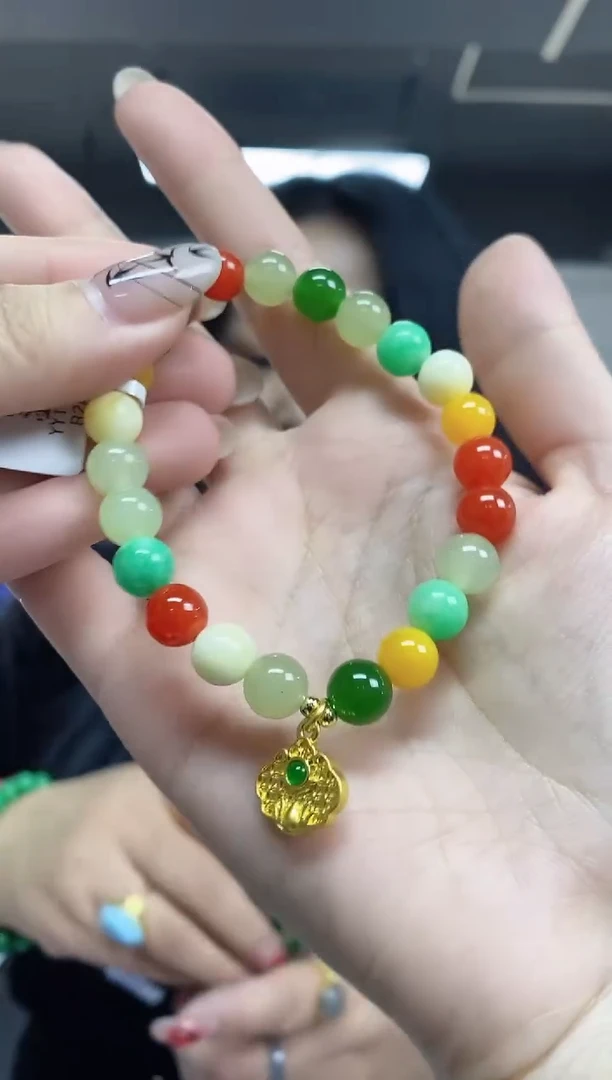【闪购商品】翡翠手串未镶嵌多样性发其一颜色微差