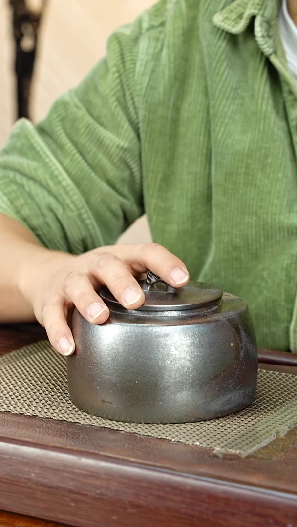 宜兴原矿紫砂茶叶罐