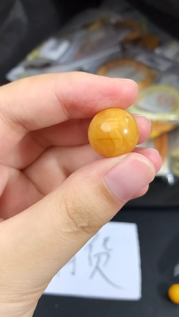 蜜蜡未镶嵌珠宝奇石109
