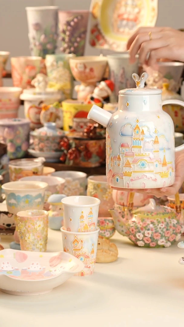 摆件陶no退no换景德镇釉下彩手绘设计师款陶瓷