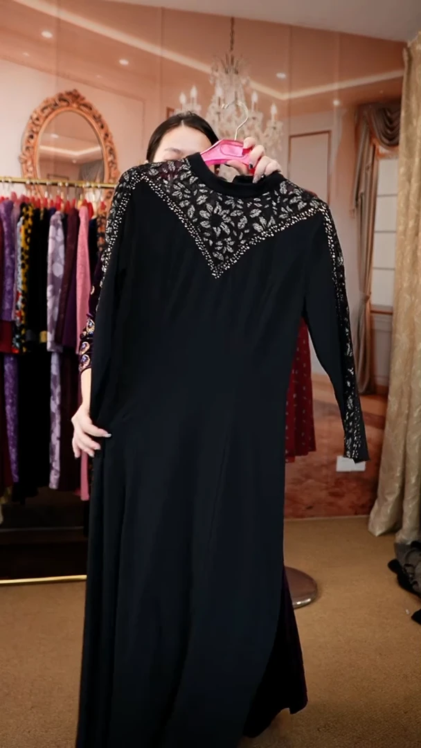 挂脖款好看的连衣裙 15