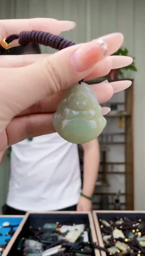 和田玉未镶嵌挂件拍一发一，多样性发货！