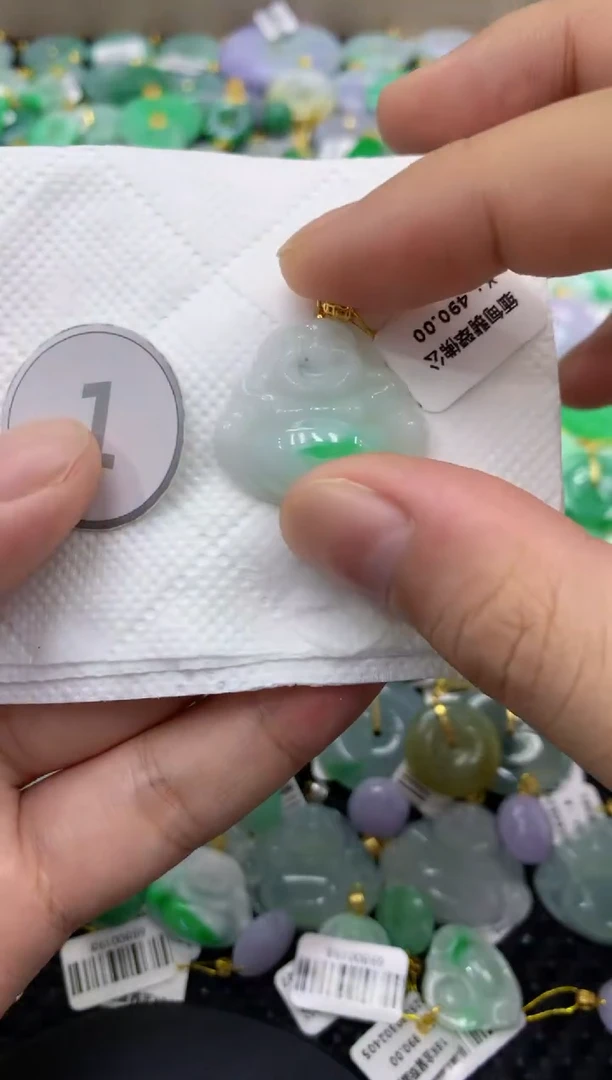 颈饰未镶嵌翡翠天然缅甸翡翠A货