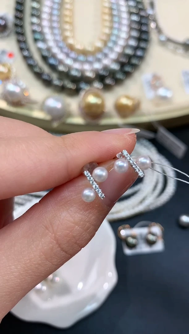 【闪购商品】海水珍珠耳饰18K金镶嵌 A133|1399