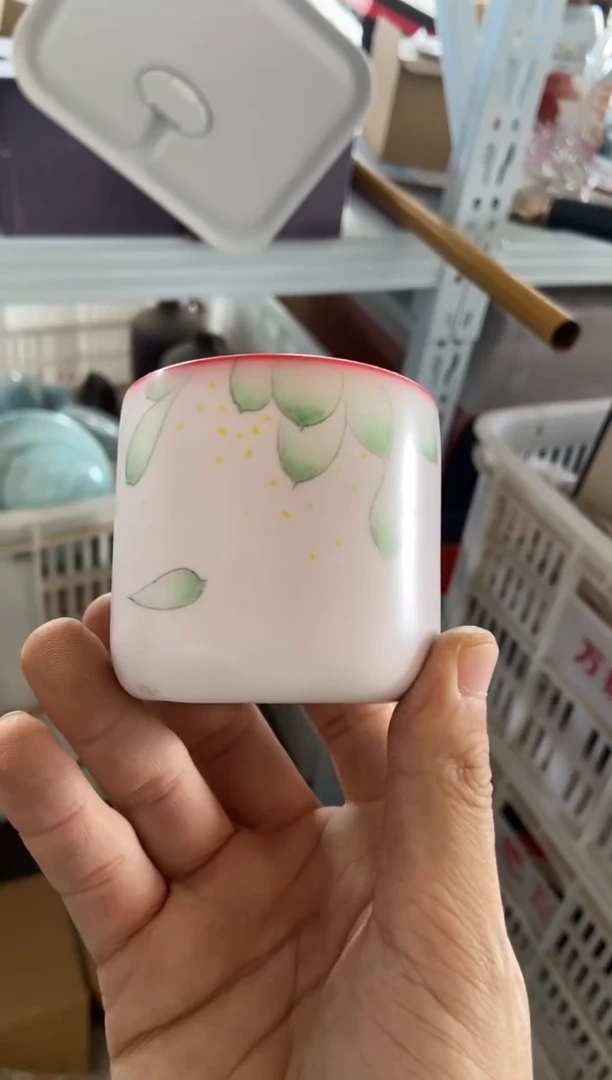 杯无运费险有瑕疵的摄影的产品有使用过的痕迹有点脏介意勿拍