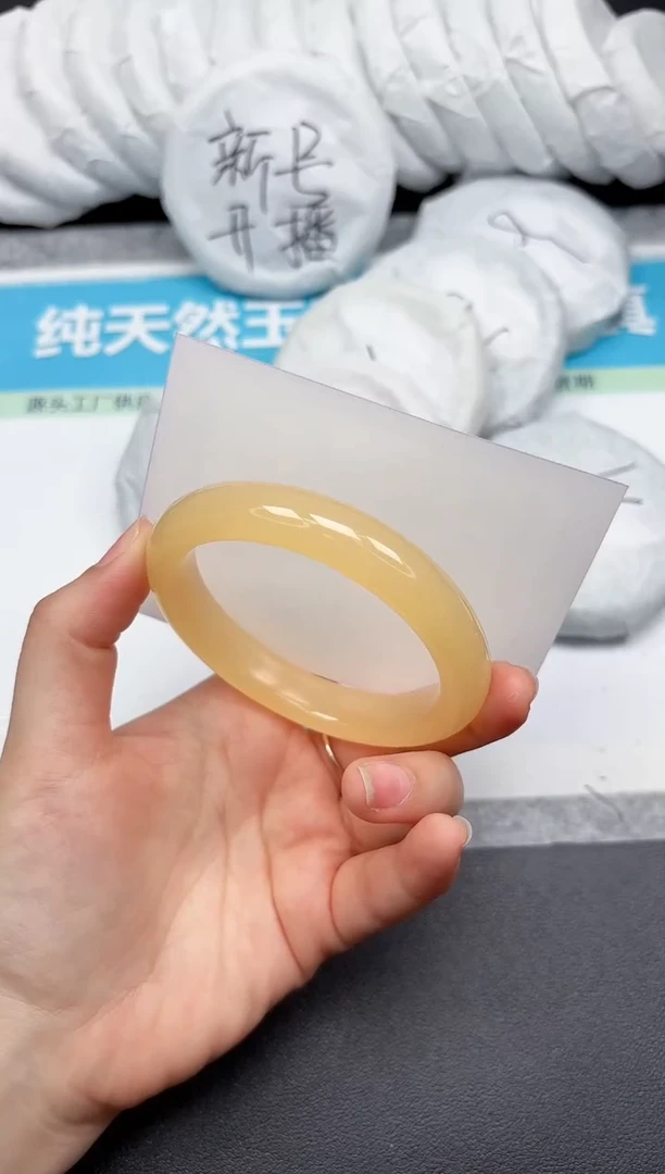 未镶嵌手镯石英质玉81-5859