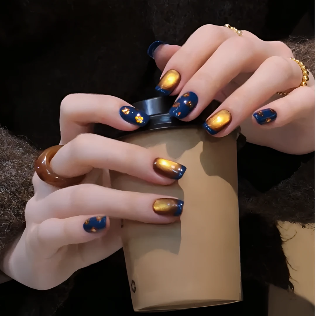 【秋日牛仔】秋冬老钱风鎏金猫眼美甲穿戴甲片2026新款高级感秋冬