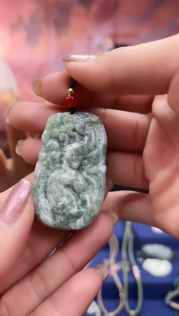 未镶嵌岫玉吊坠·