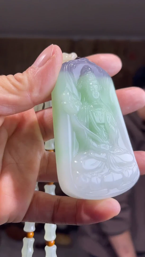 三色手持玉莲观音