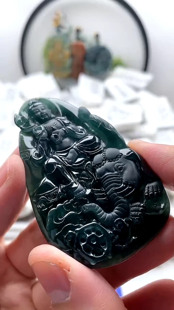 【闪购商品】翡翠颈饰未镶嵌普贤