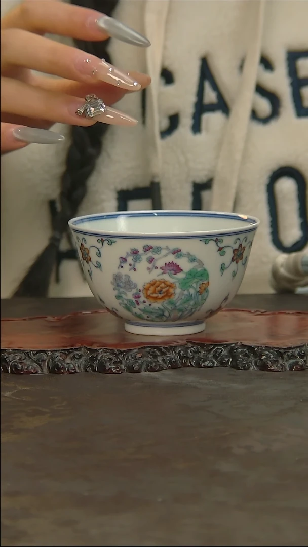 【闪购商品】青花手绘花卉主人杯