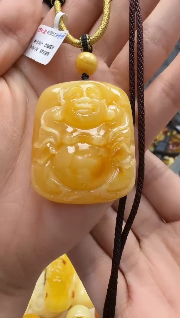 裸石琥珀未镶嵌如图