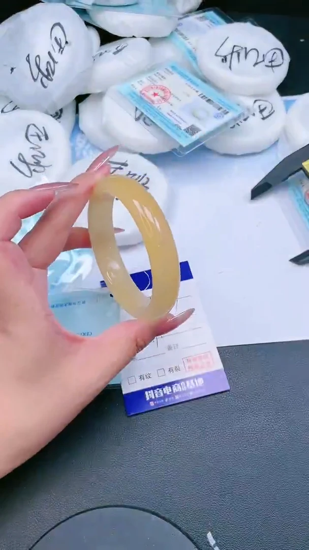 未镶嵌手镯石英质玉24T217-59