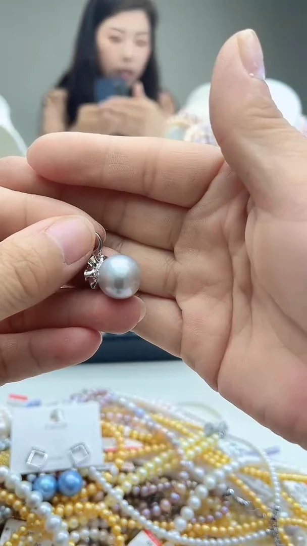 吊坠(不含链)未镶嵌淡水珍珠灰色系   设计款