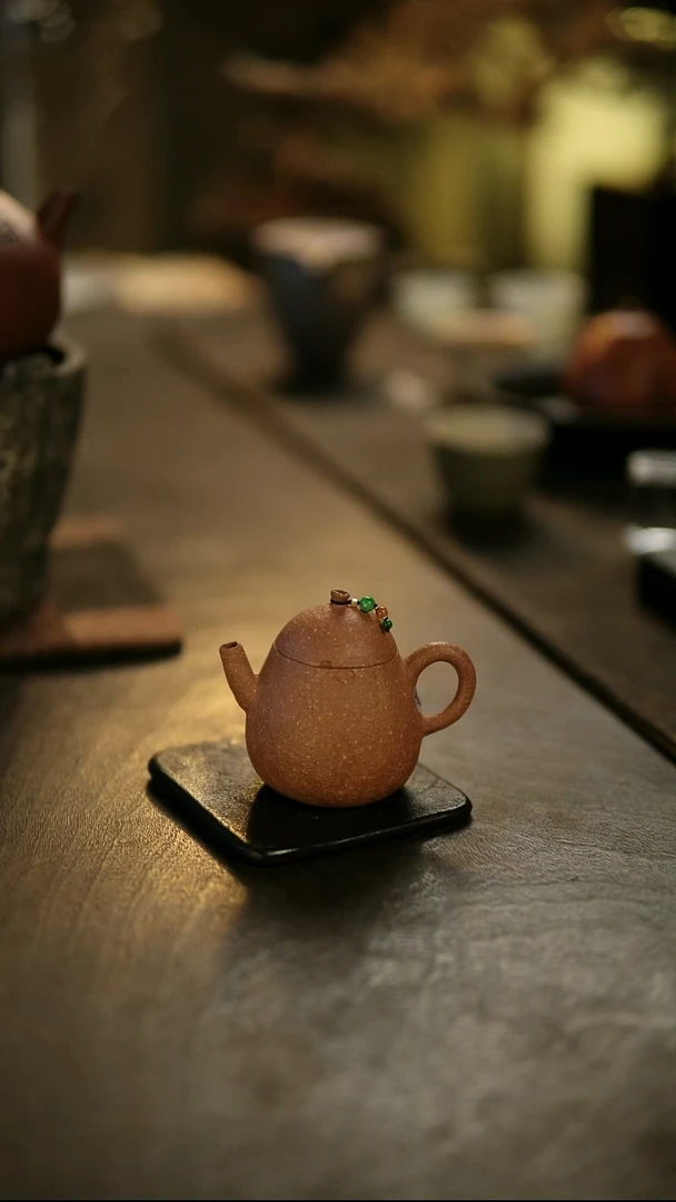 阿眠    尘恕手捏壶