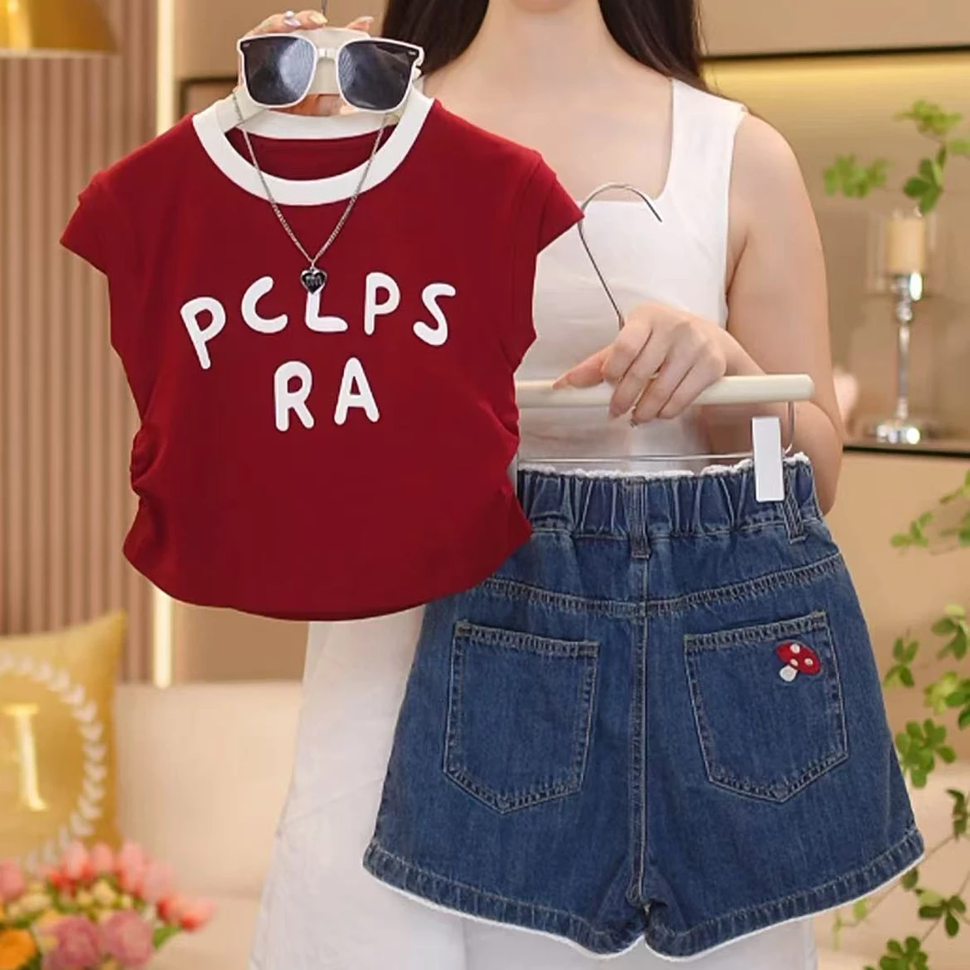 女童套装2025夏季新款儿童时尚字母背心红上衣蘑菇绣花边牛仔短裤