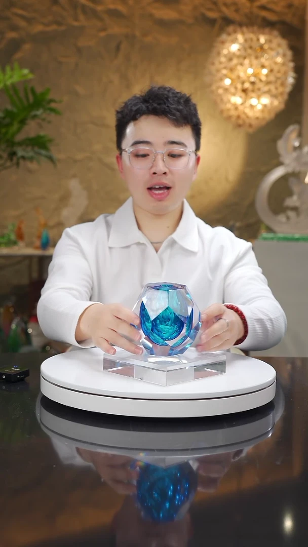 琉璃手工艺品福利天空蓝切面香薰瓶