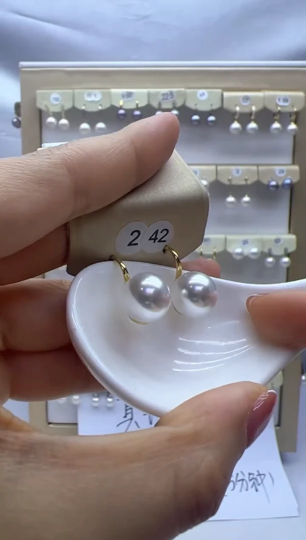 【闪购商品】淡水珍珠耳饰银S925镶嵌242
