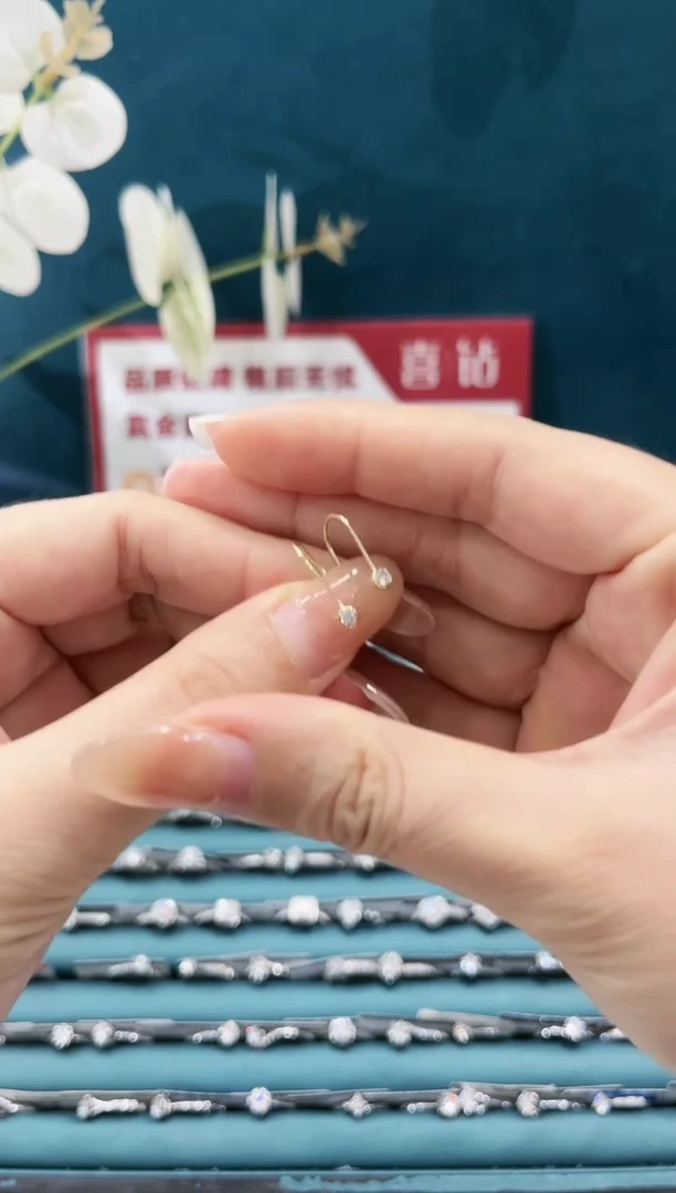 耳饰18K金镶嵌钻石10分/一对/k黄