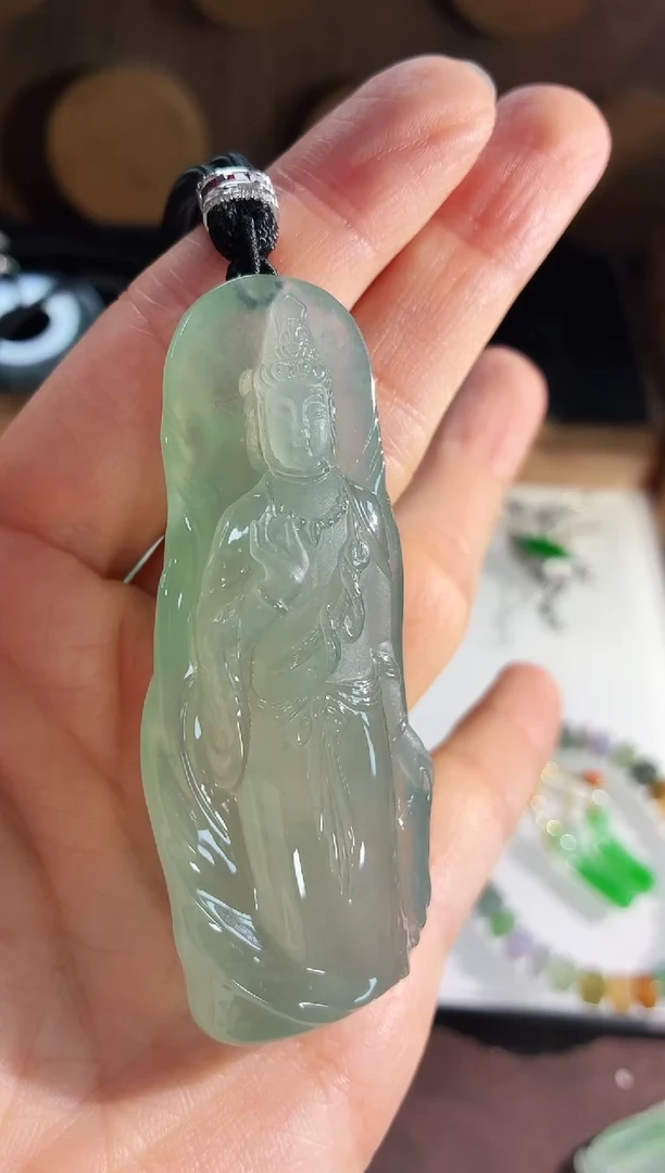 颈饰未镶嵌翡翠吊坠