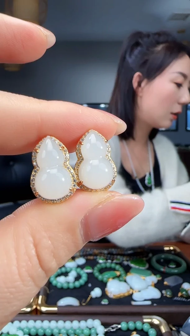 银S925镶嵌和田玉耳饰1