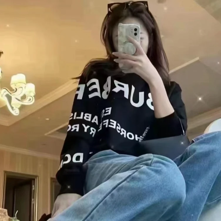 95新 BURBERRY/博柏利 H13878 黑色logo字母印花长袖卫衣 M码