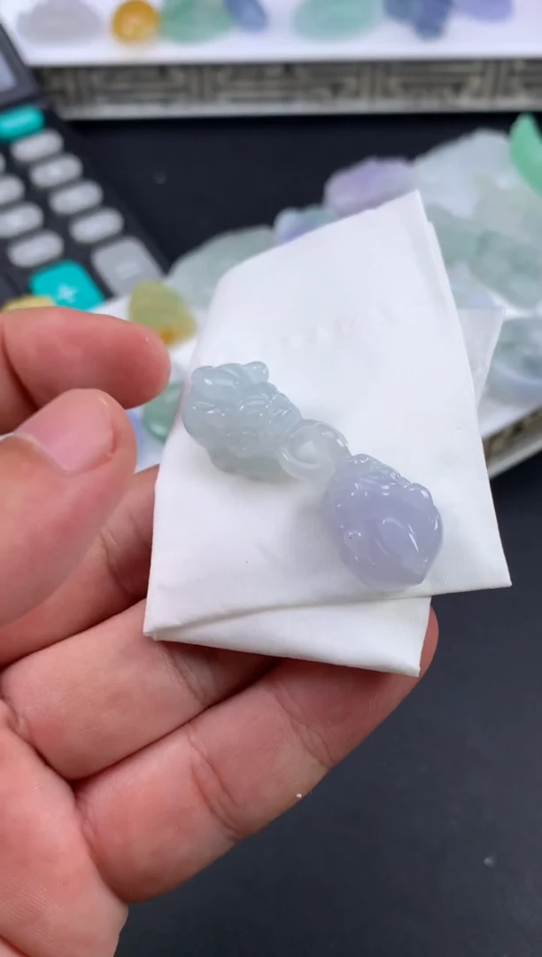 未镶嵌定制翡翠毕*仔翡翠
