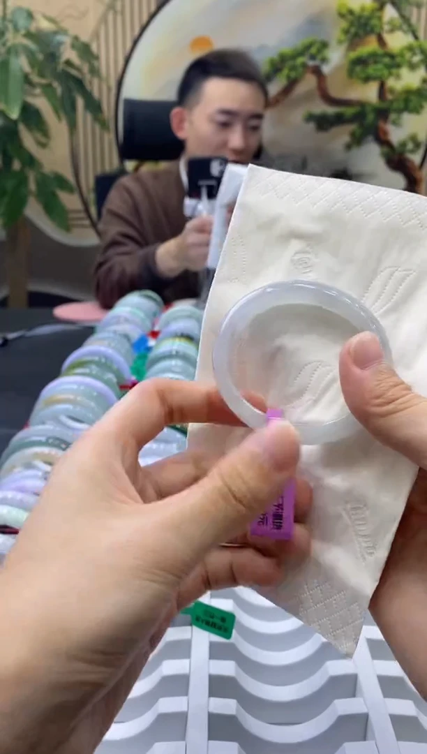 未镶嵌手镯翡翠6476