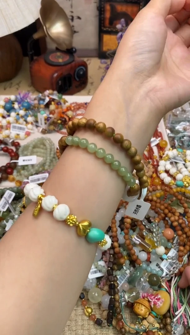 未镶嵌檀香木手串249