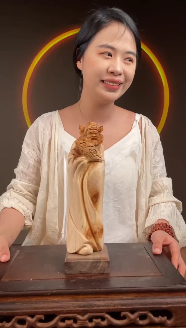 柏木（崖柏）手工摆件,先抢先得! 编号104