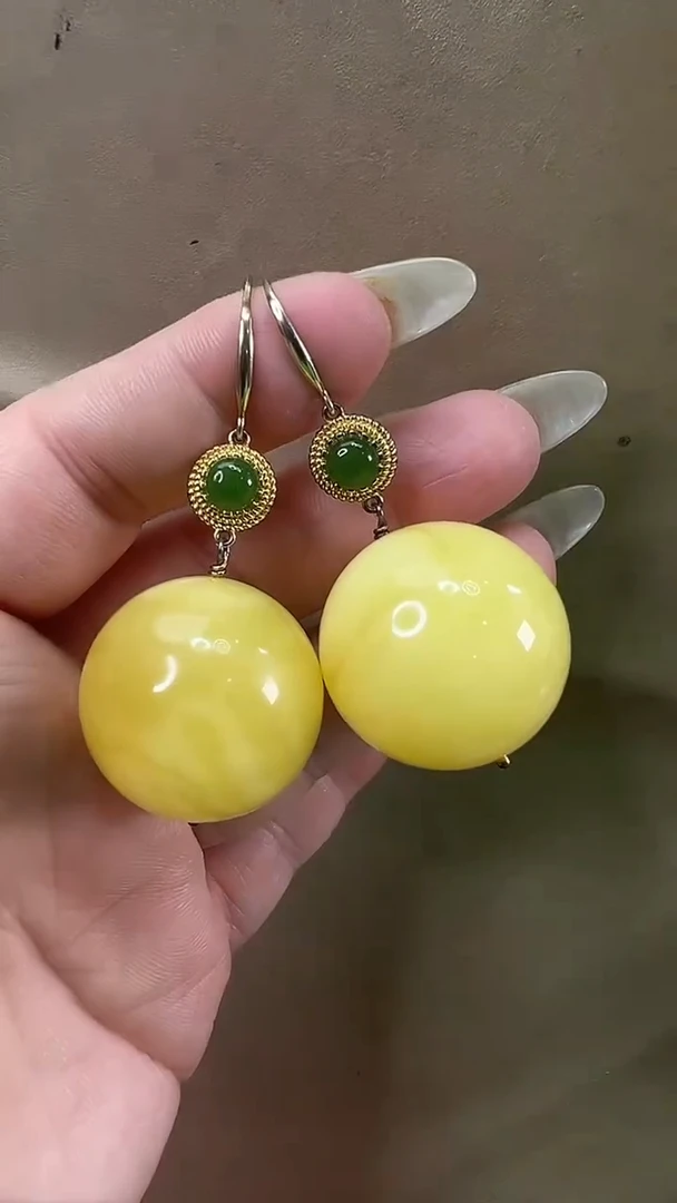 琥珀颈饰未镶嵌耳环