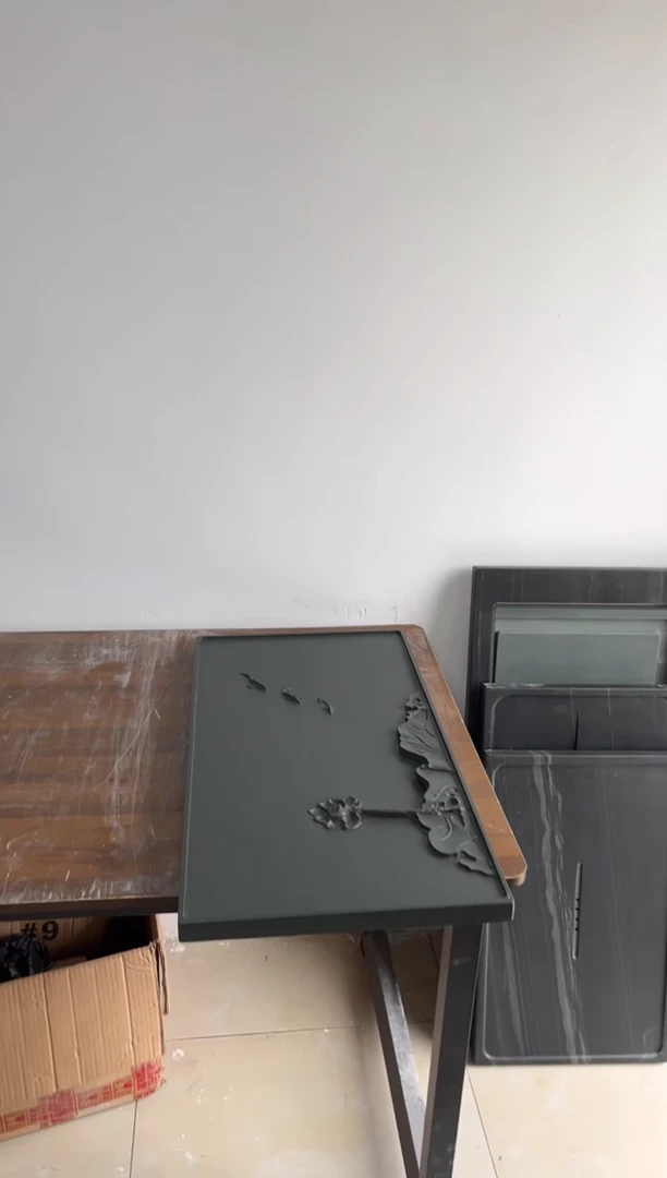 【闪购商品】天罗绿原石雕刻荷花80/40