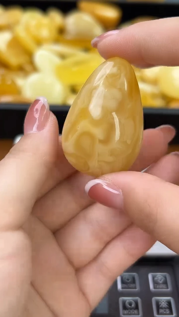 未镶嵌蜜蜡裸石琥珀蜜蜡吊坠