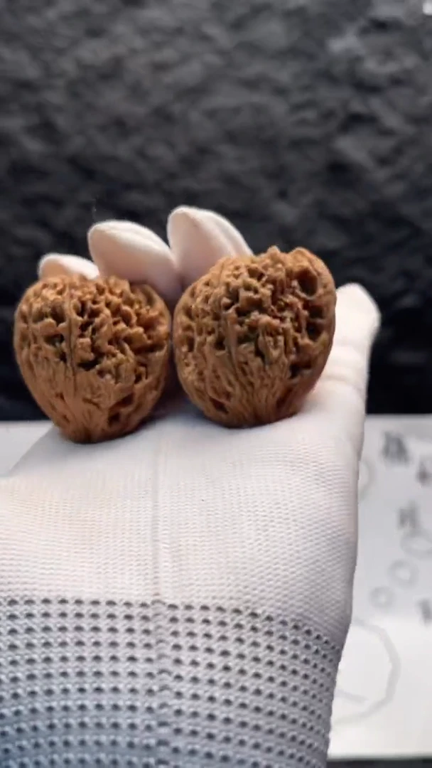 文玩核桃吊坠兴*南将