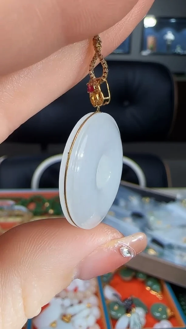 吊坠(不含链)18K金镶嵌和田玉1