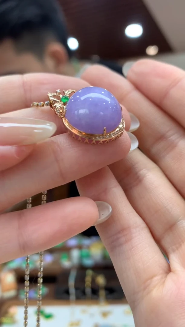 翡翠18K金镶嵌吊坠(不含链)蛋面