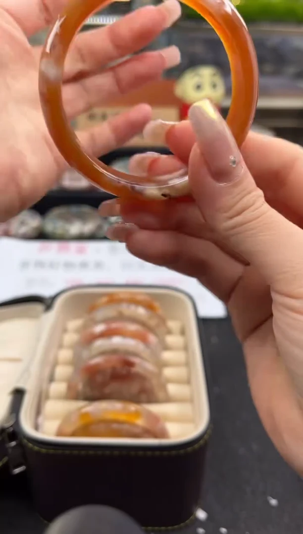 未镶嵌手镯石英质玉尘*丷圈口（赠品镯心）