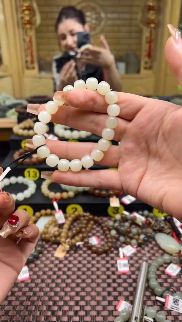 未镶嵌手串和田玉且末料金山白玉老型珠手串卡9*10