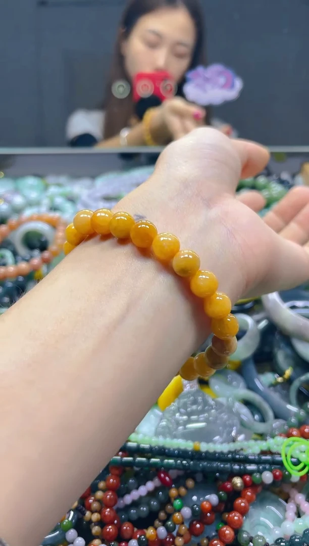 颈饰未镶嵌翡翠7MM/T/翡翠A货，一件也是批发价