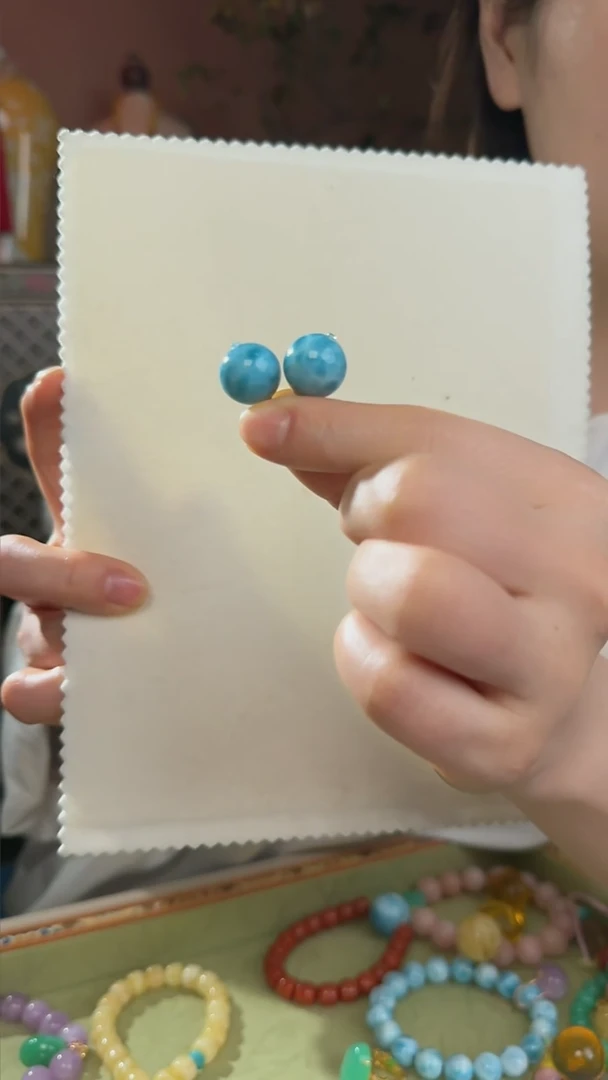 【闪购商品】针钠钙石（海纹石）耳钉18K金镶嵌海纹石耳钉