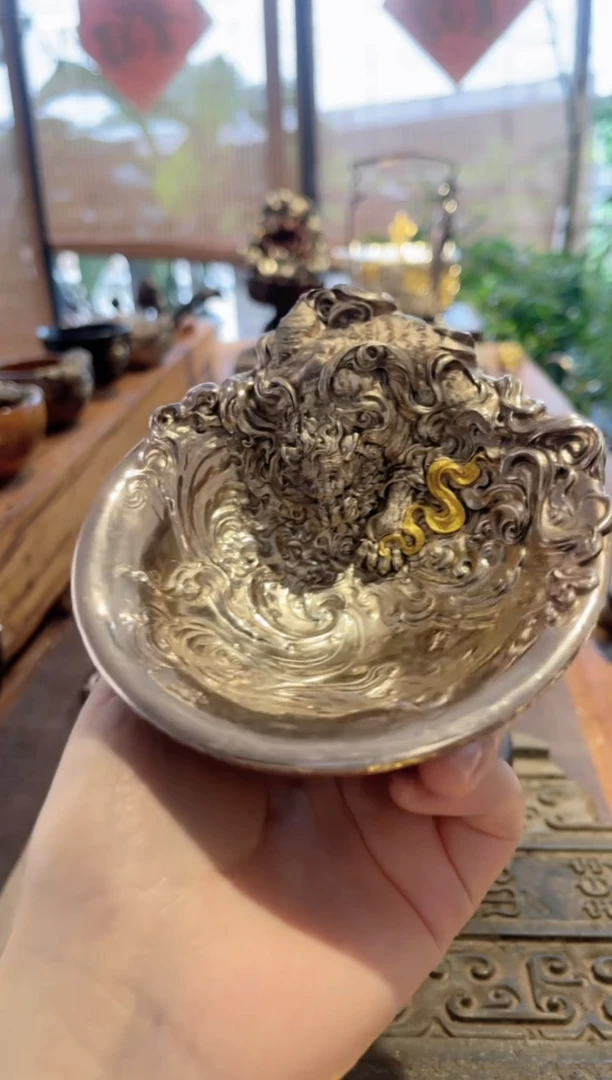 主人杯逍**在老虎主人杯茶杯